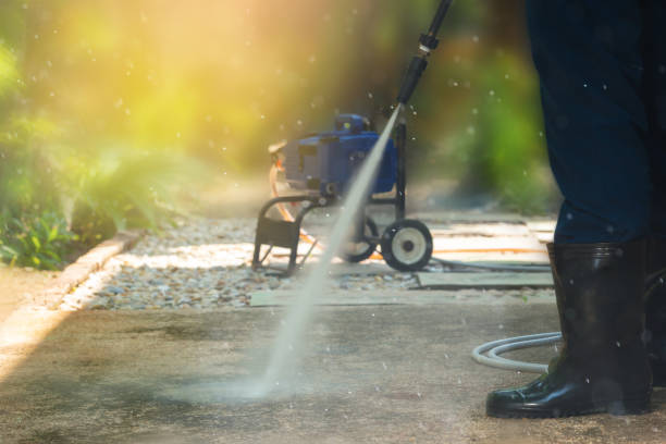 Best Pool Deck Cleaning  in Stanley, WI